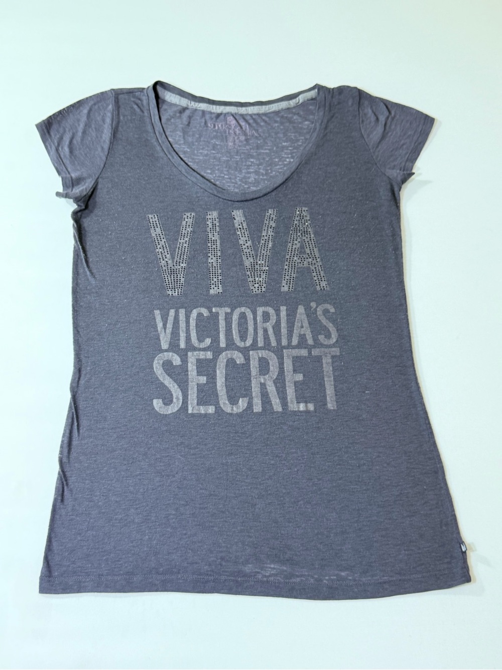 Victoria's Secret Gray T Shirt Women’s Size Medium Viva Victoria’s Secret